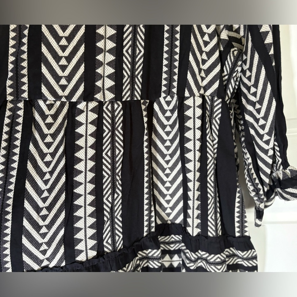 Maeve Monochrome Geometric Long Sleeve Dress - Picture 10 of 16